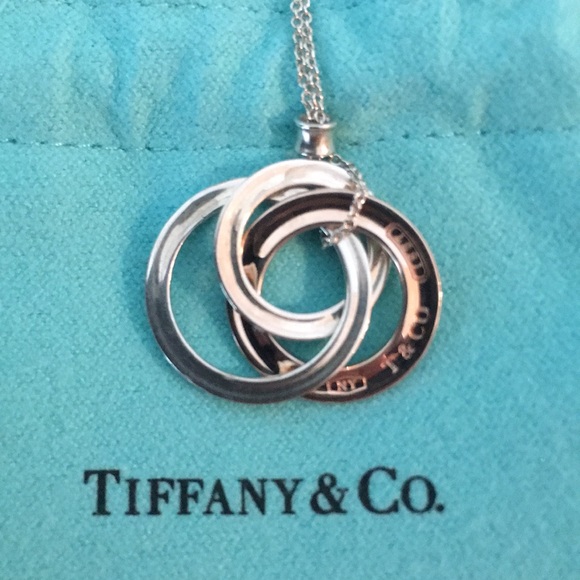 Tiffany & Co 1837 interlocking circles pendent - Picture 2 of 6